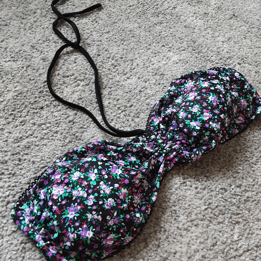 Black floral bikini top